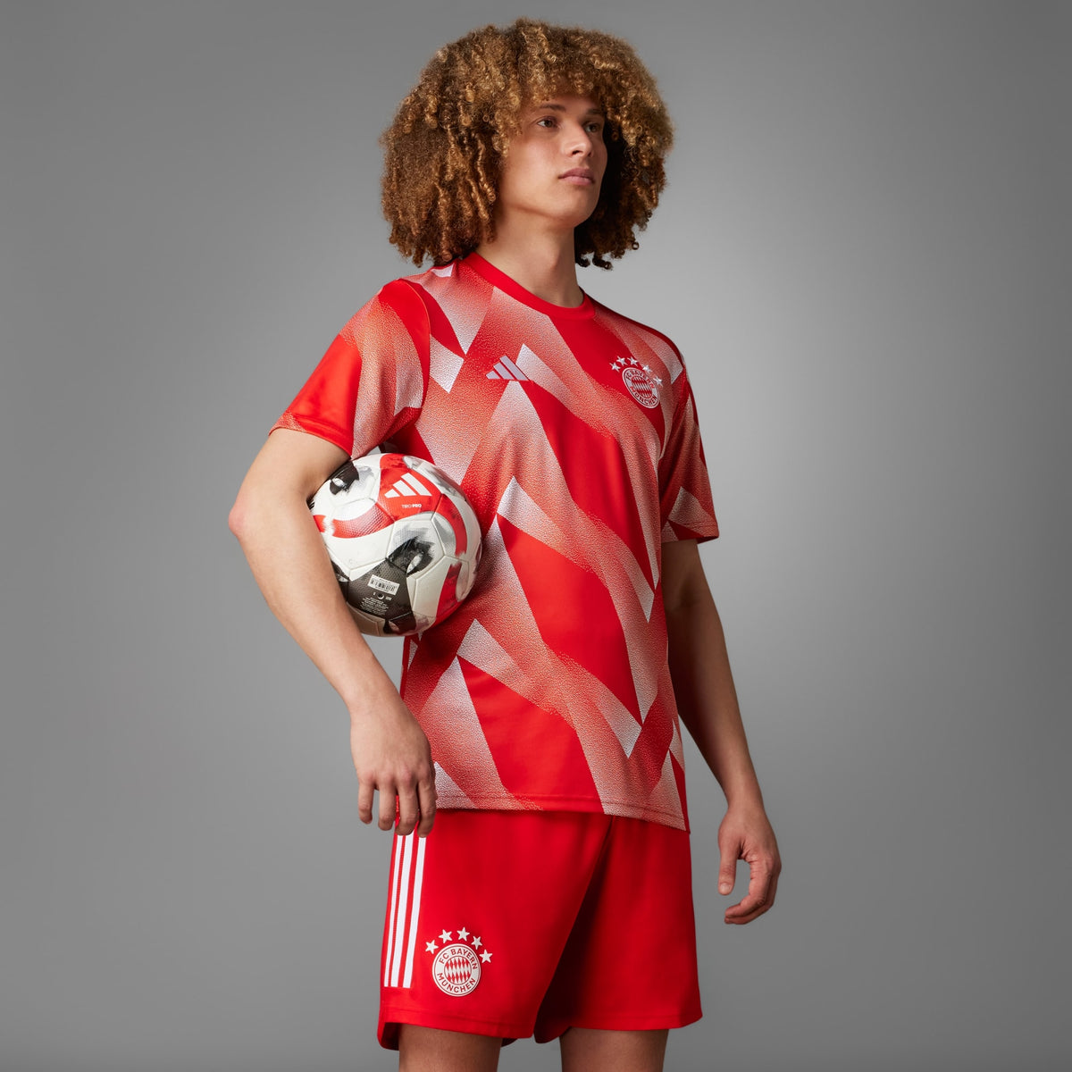 FC Bayern 2023/24 Men's Pre-Match Jersey – Planète Foot