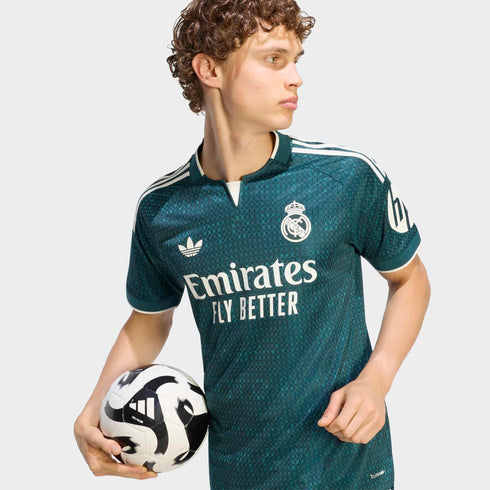 Real Madrid 26/27 Men's Authentic Away Jersey - Planète Foot